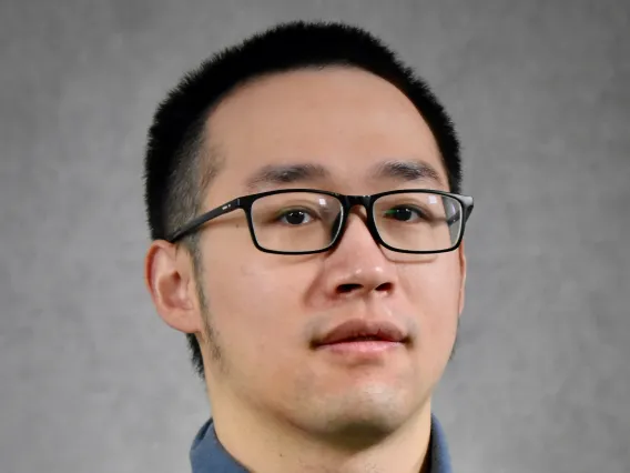 Jianwei Shen Headshot